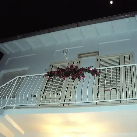 Otel La Viareggina 2*